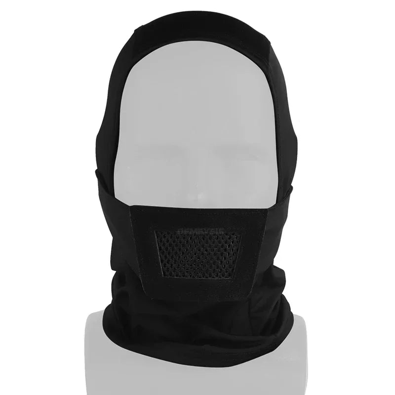 Cagoule Airsoft Noire sur fond blanc