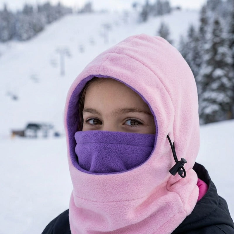 Cagoule Fille Ski Rose portée en extérieur