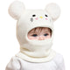 Cagoule Bébé Blanche sur fond blanc porter par un bebe