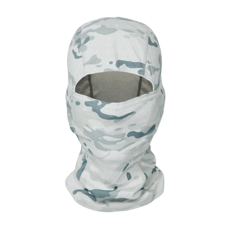 Cagoule Blizzard sur fond blanc