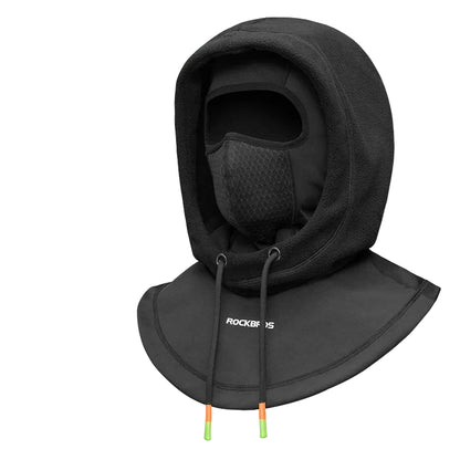 Cagoule Capuche Ski sur fond blanc