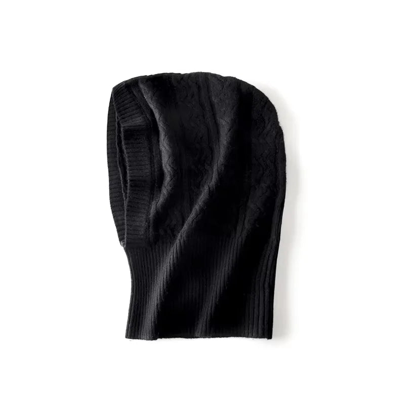Cagoule Laine Noire sur fond blanc