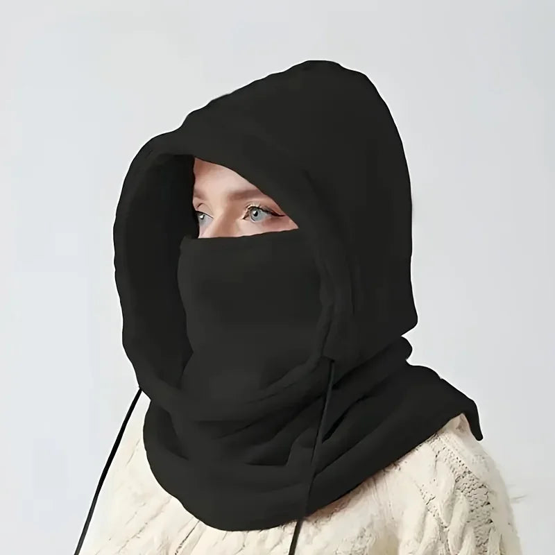 Capuche Femme sur fond blanc