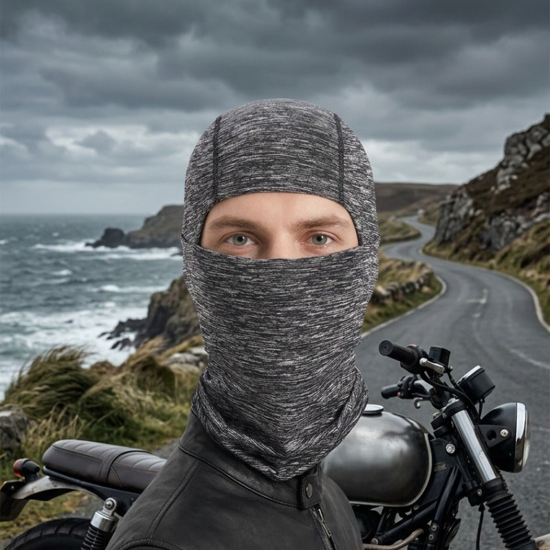 Cagoule Coupe-Vent Grise portée en extérieur