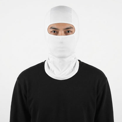 Cagoule Moto Blanche portée sur fond blanc