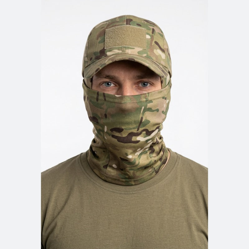 Cagoule Soldat portée sur fond blanc